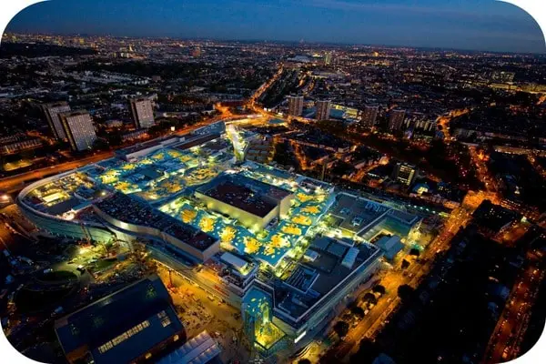 External showing size and power at White City shopping centre